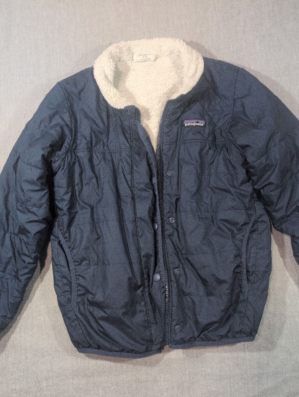 Patagonia Kids Navy Reversible Fleece Jacket Size S 7/8